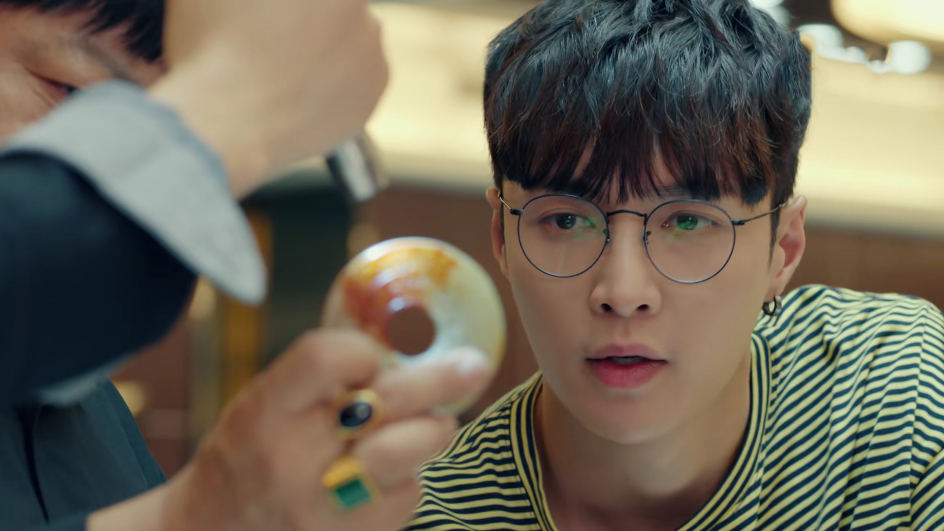 《黄金瞳》即将开播,你知道张艺兴的黄金瞳是什么吗?不只是鉴宝