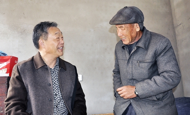 菏泽市曲艺家协会慰问民家艺术家郭永章,吴全明