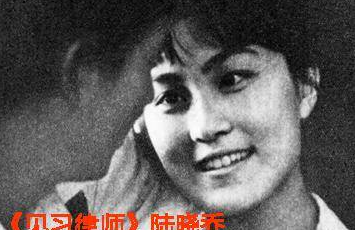 59岁冰美人刘冬近照:与教授丈夫因戏生爱34年,比刘晓庆优雅