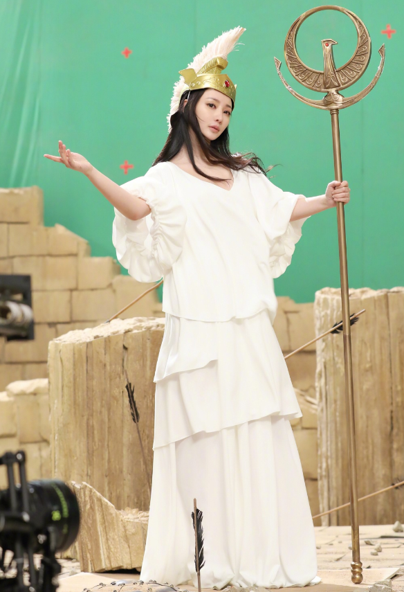 柳岩——兰心蕙性,娴静端庄