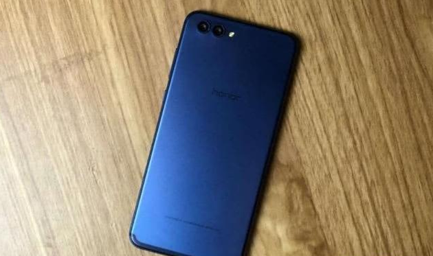 6gb 64gb 麒麟970 双摄,价格只要1000多元,引得人们疯狂抢购!