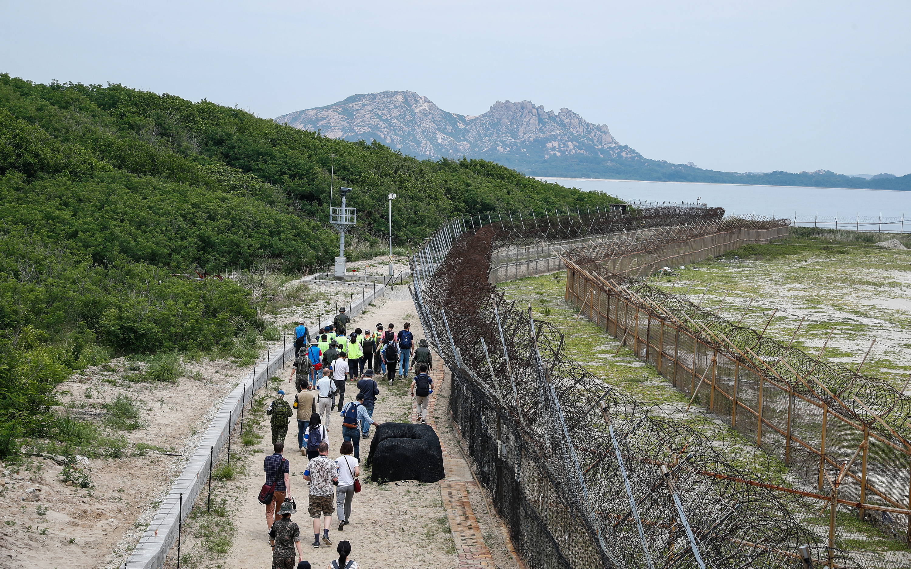 探访韩朝边境非军事区和平之路(6)