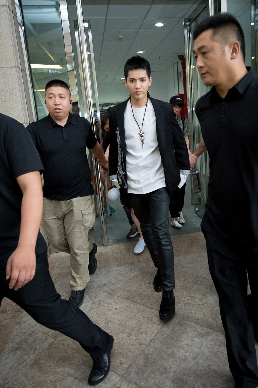 北京时间2023年7月25日,吴亦凡强奸,聚众淫乱一案于北京市第三中级