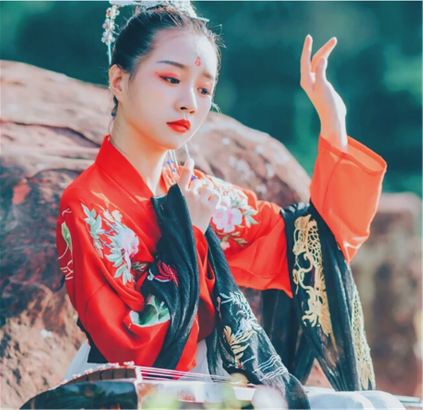 天蝎座代表的汉服