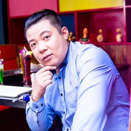 快剑 一个像他那样孤傲的年轻人,铁传甲竟然说他手里握着的铁剑是玩具