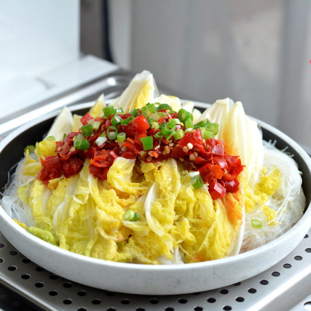 蒸剁椒粉丝娃娃菜,清爽有滋味,比大鱼大肉受欢迎
