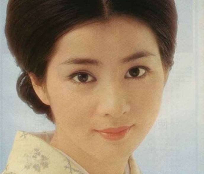 日本国宝级女演员吉永小百合,气质超群,风华绝代