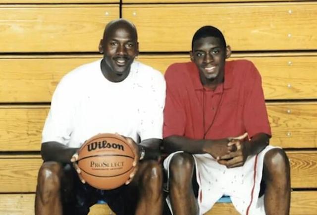 达柳斯-迈尔斯的身上,到底发生了什么呢?