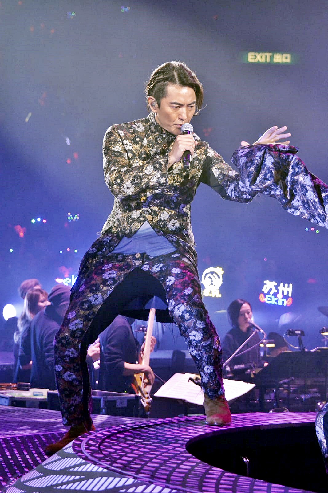 时隔7年,52岁郑伊健红馆演唱会首场概况
