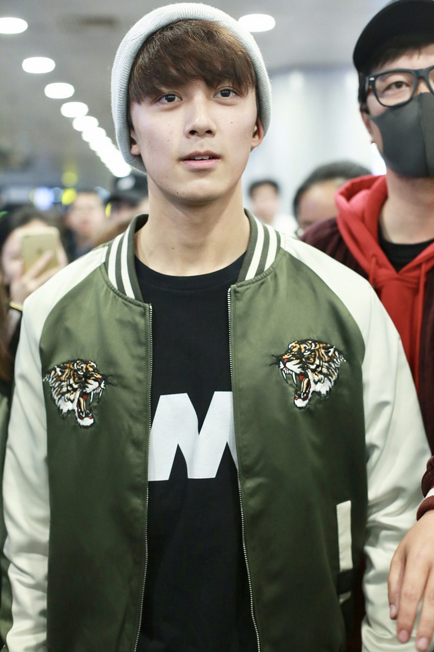 据报道,吴磊在2020年因"争番位"事件而开始受到资本的抛弃,被网友抵制