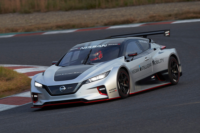 分析点评日产leaf nismo rc纯电动四驱赛车整体表现