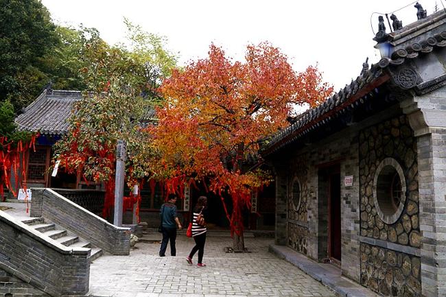 山海关城北3公里有座角山,你知道吗 栖贤寺东厢房.