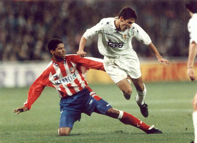 足坛传奇双子星:劳尔与莫伦特斯