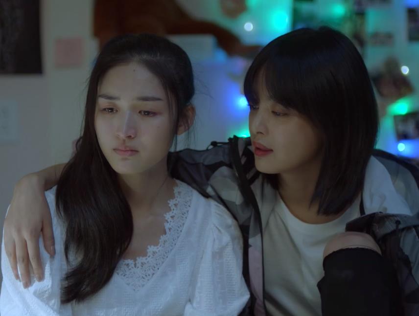 《带着爸爸去留学》:本该是乖乖女的朱露莎,没想到内心这样黑暗