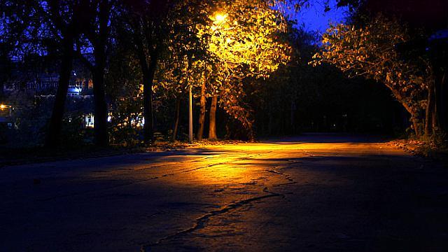 塔罗占卜:选一条漆黑的夜路,测今生你会有着怎样的命运