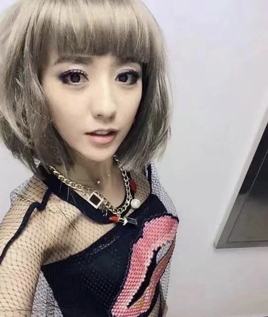 女明星的非主流时期,刘亦菲的齐刘海热巴的嘴都是认真的嘛?