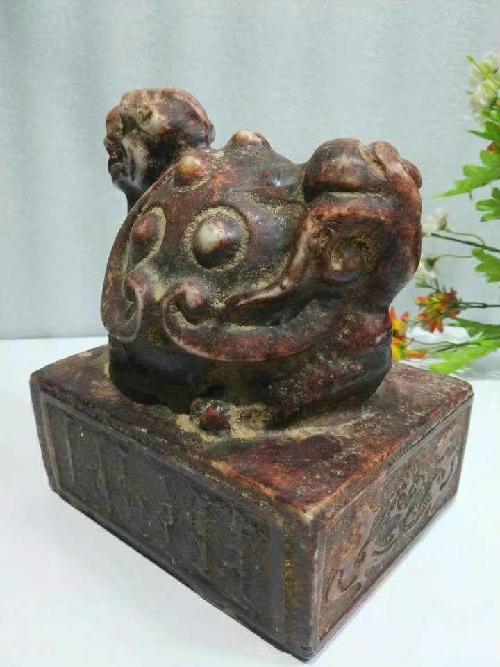 汉代出土龙龟白玉大印赏鉴