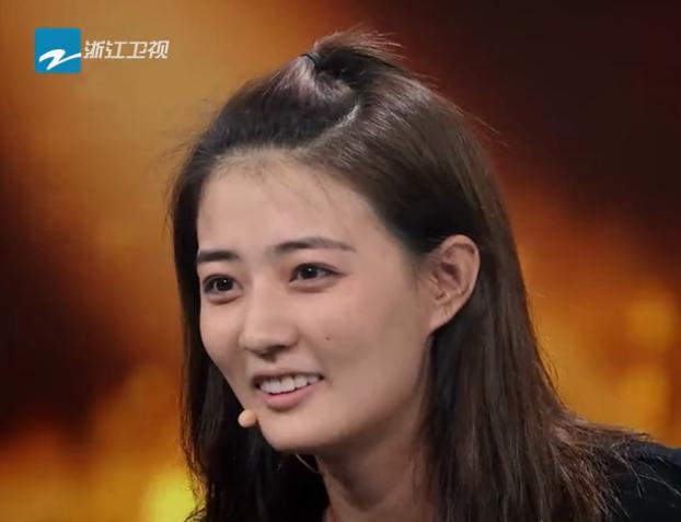 《我就是演员》徐璐回应呕吐事件,数字小姐的阴影才让她这么拼?