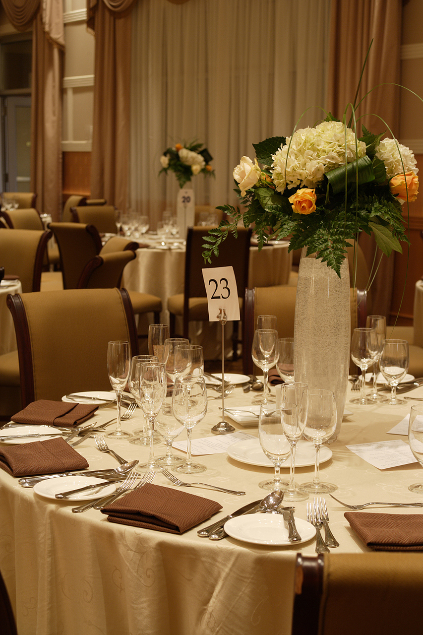 [原文:宴会台面设计及说明]