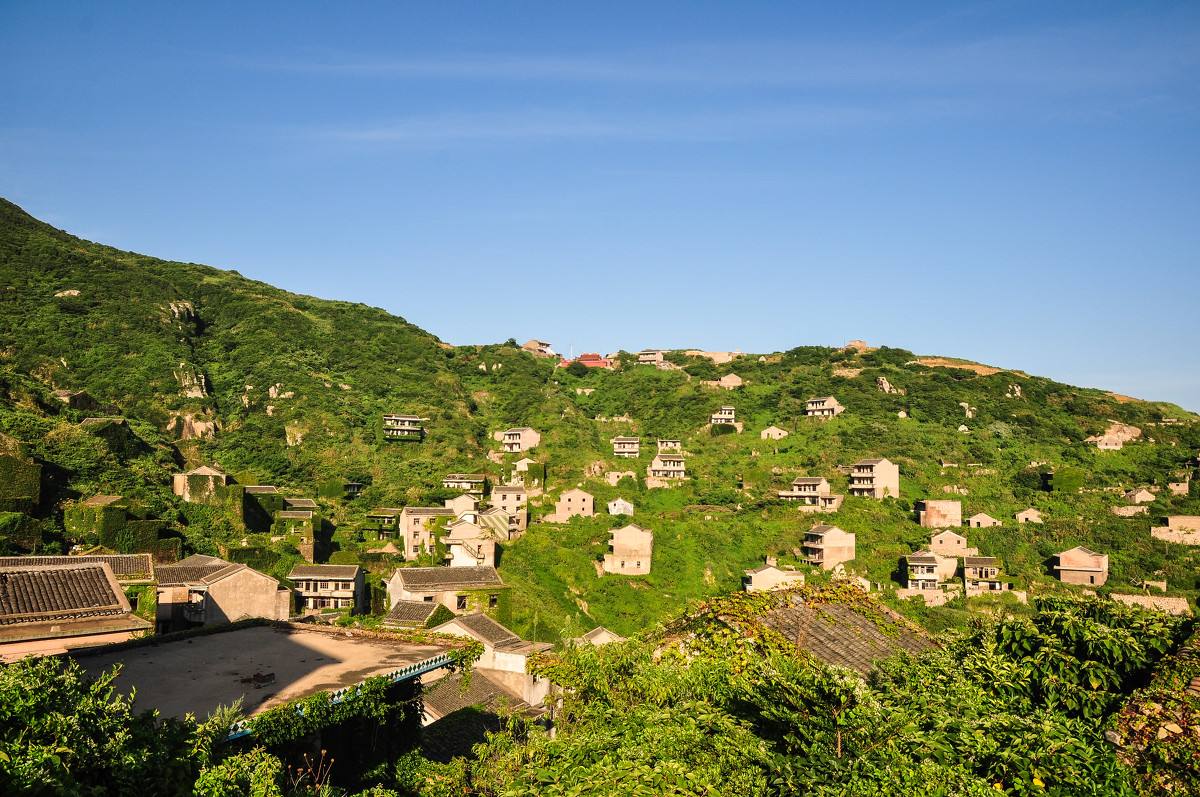 此地曾被誉为"小台湾",到处是别墅,却被遗忘近20年成"鬼村"