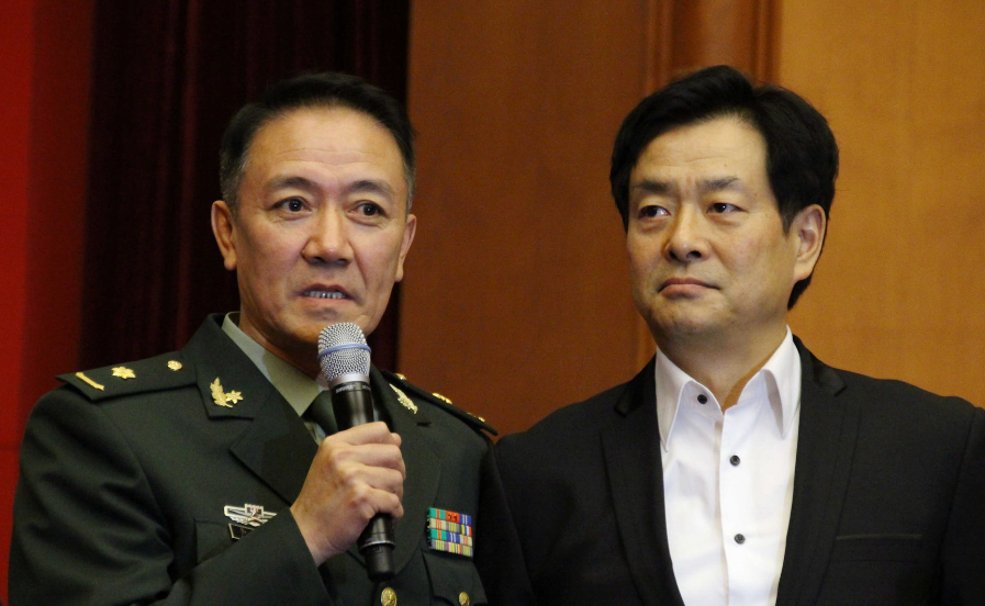 出名要趁早,而李幼斌和吴刚,却是真正的大器晚成