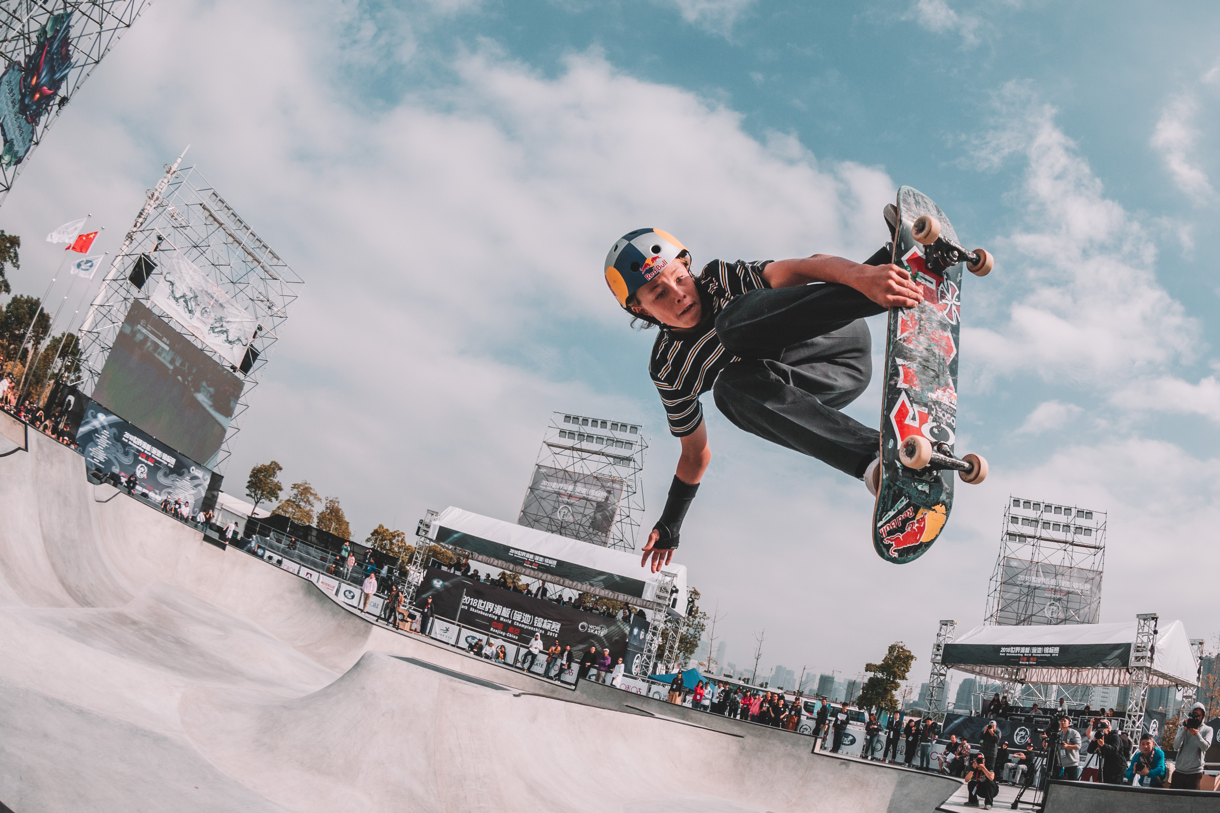 世界滑板(碗池)锦标赛收官 用滑板征服了世界