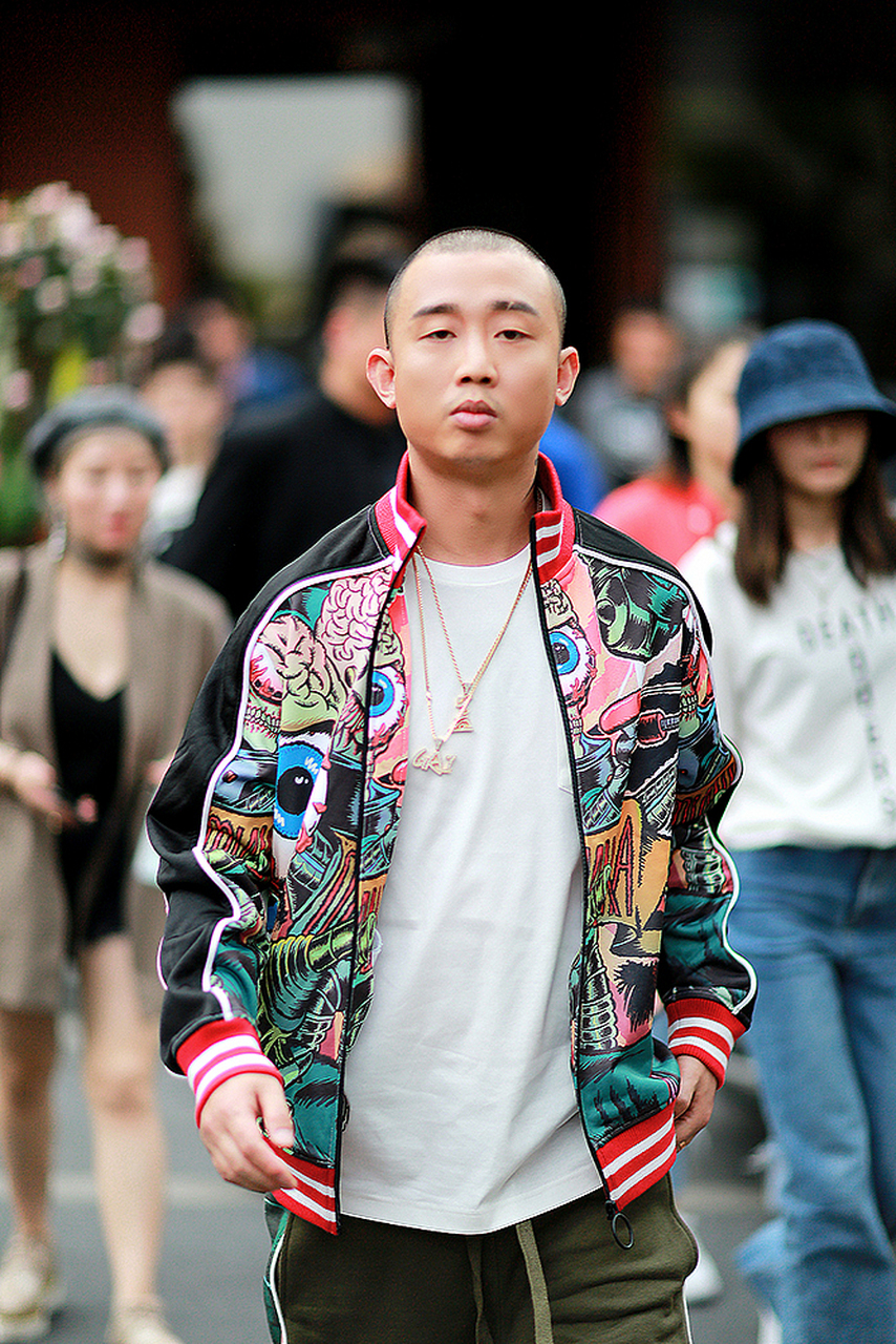 最近gai和妻子王斯然合体上了音综《元音大冒险》.