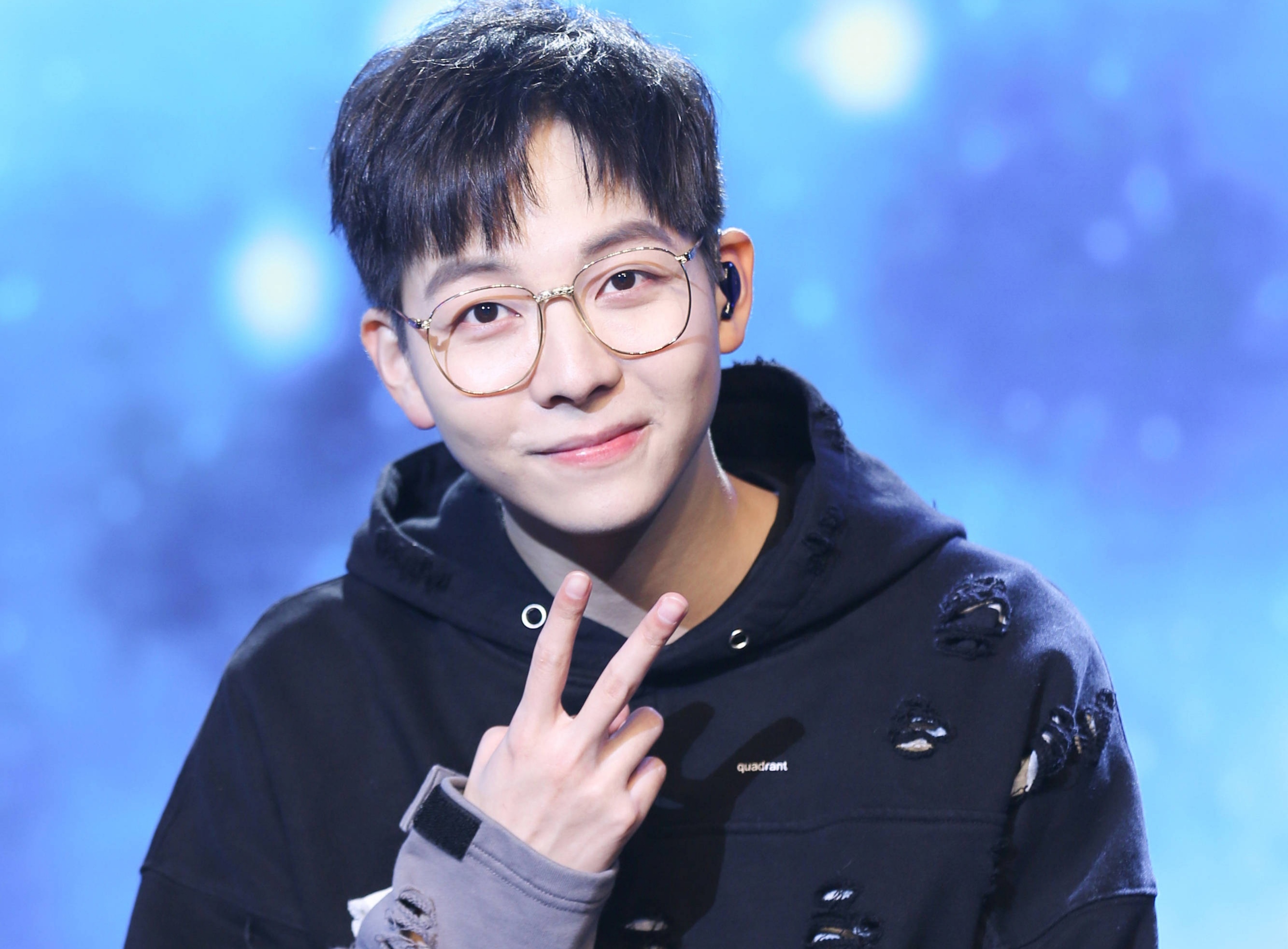 胡夏演唱《知否知否?应是绿肥红瘦》