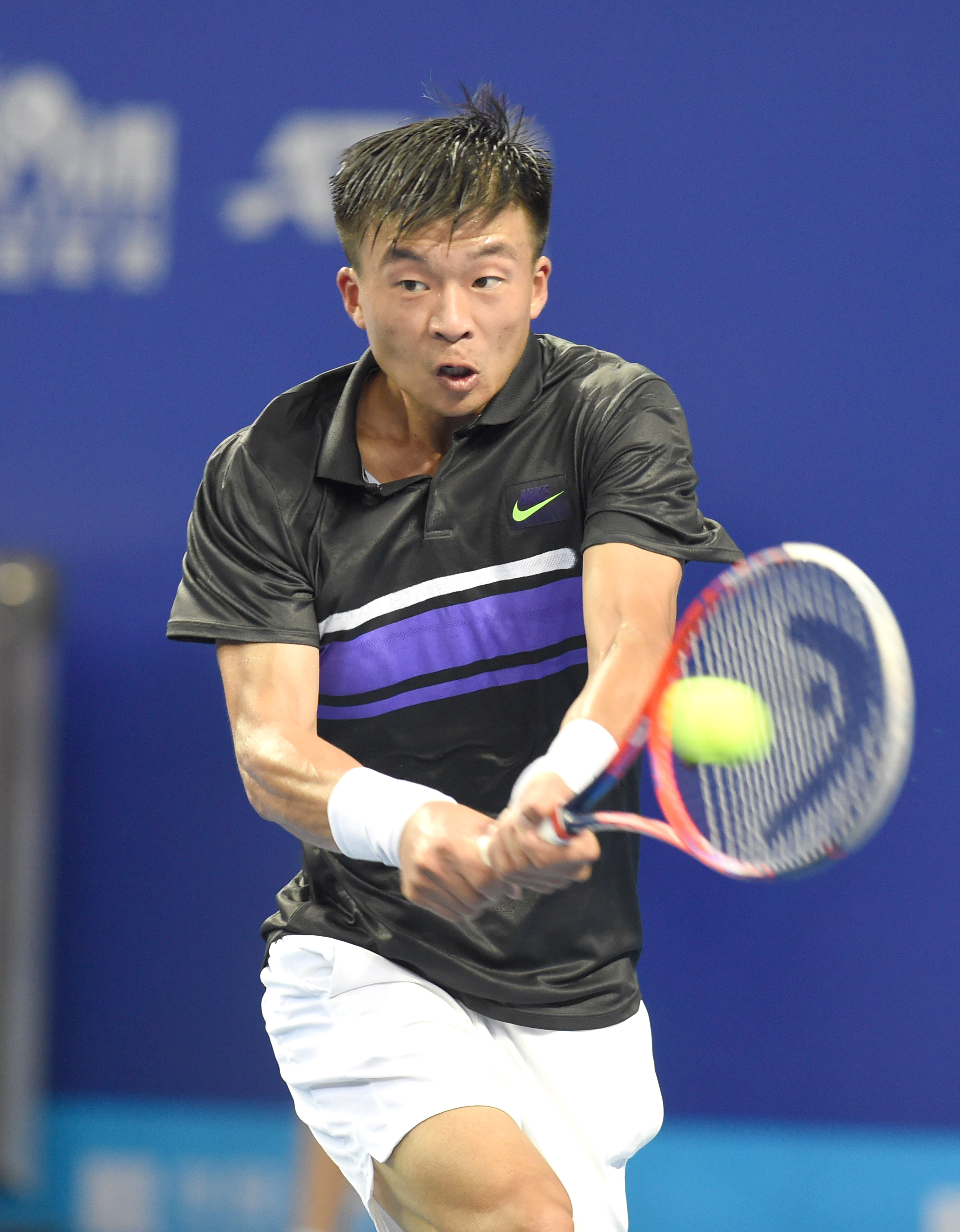 网球——珠海网球冠军赛:吴迪晋级第二轮