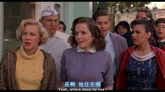 《回到未来》:博士借助闪电能量将少年送回未来
