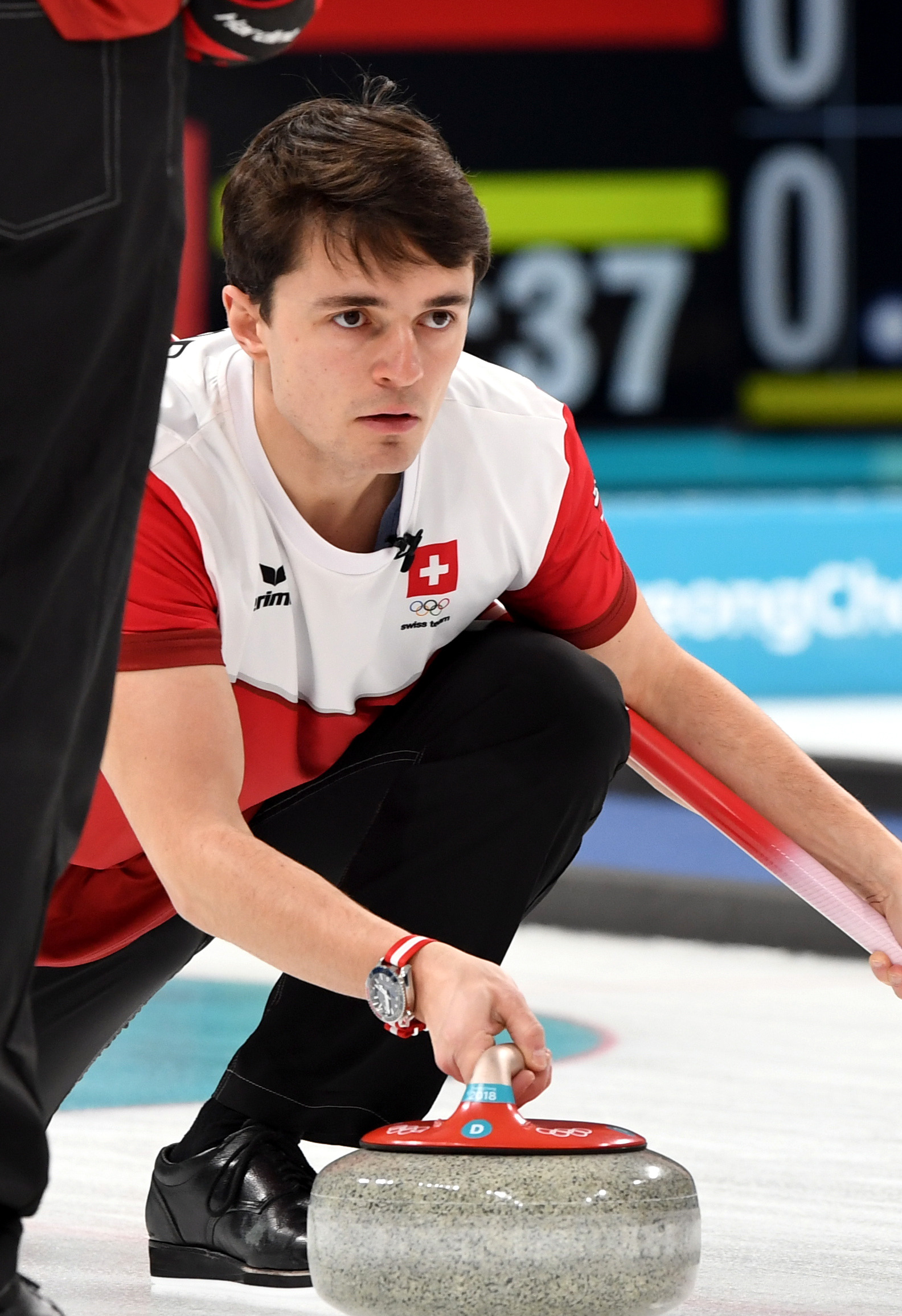 (冬奥会)(3)冰壶——瑞士男队获铜牌