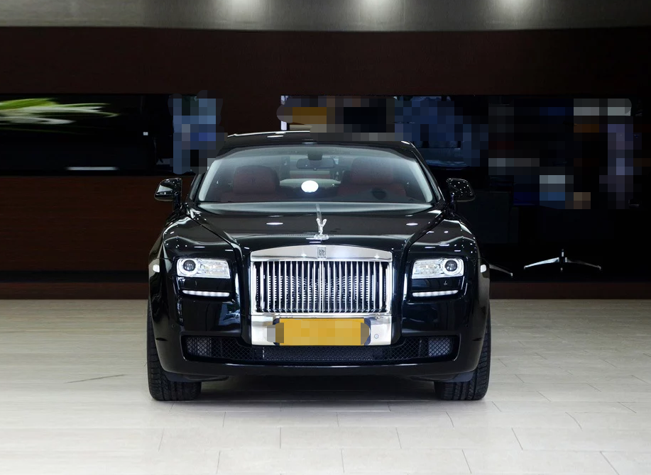 这款劳斯莱斯-古思特2014款,其外观相当惹人注目,你会喜欢吗?