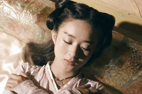 赵丽颖睡颜图,美如画,你心动了么?