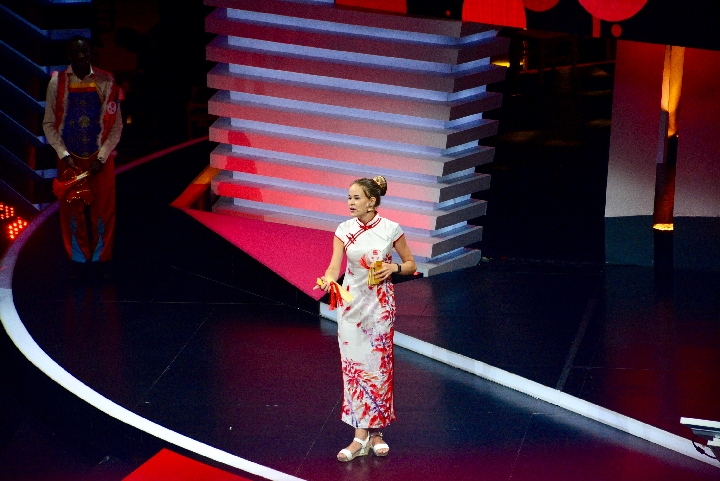 俄罗斯女孩的中国快板"情缘"