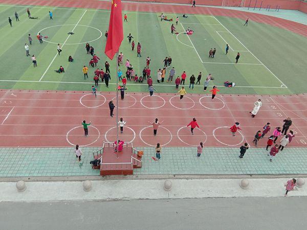 涟水县向阳小学举行体育单项竞赛活动