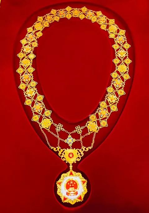 共和国勋章获得者张富清:"荣誉属于千千万万牺牲了的烈士!