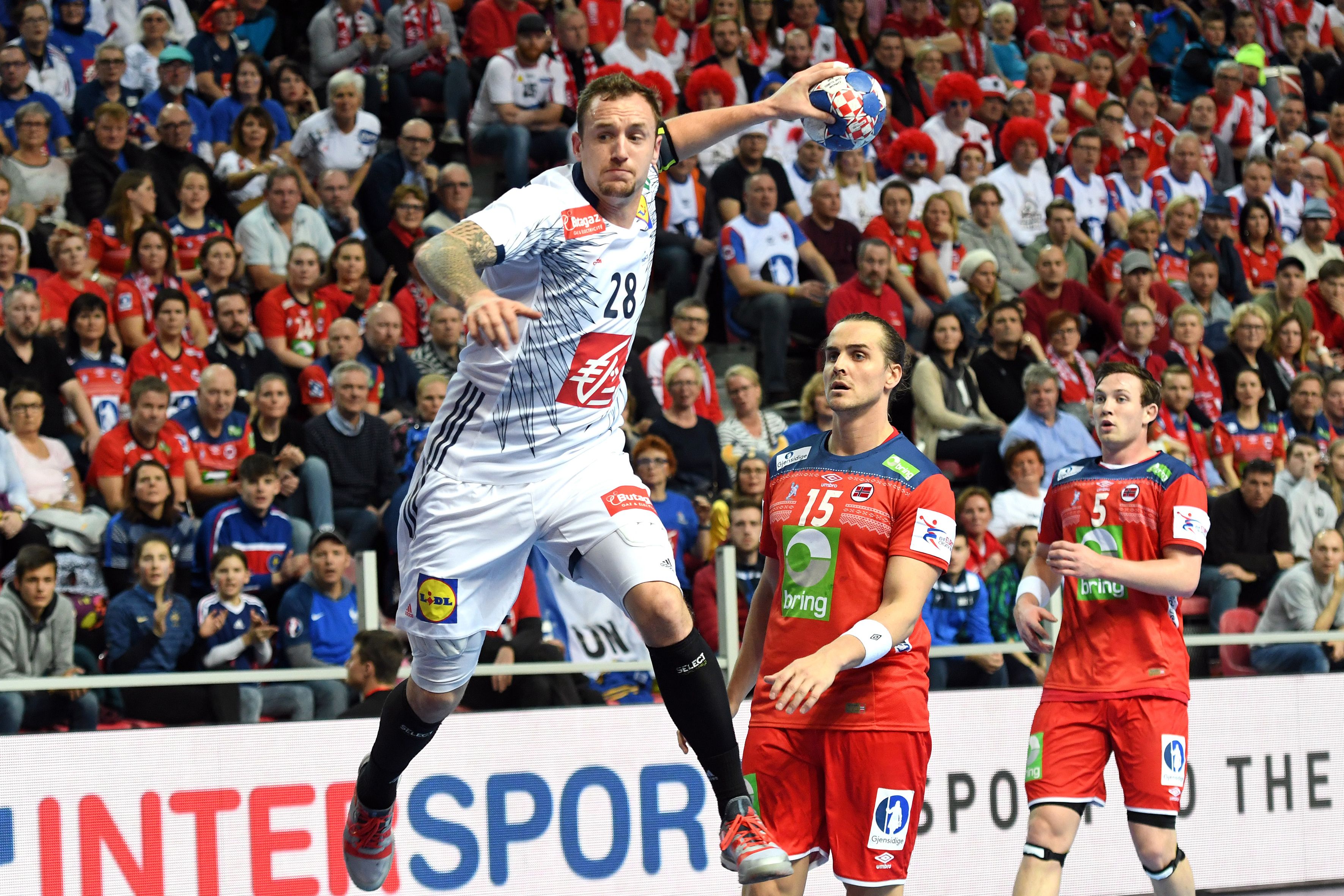 [9](外代二线)手球——欧洲男子手球锦标赛小组赛:法国胜挪威