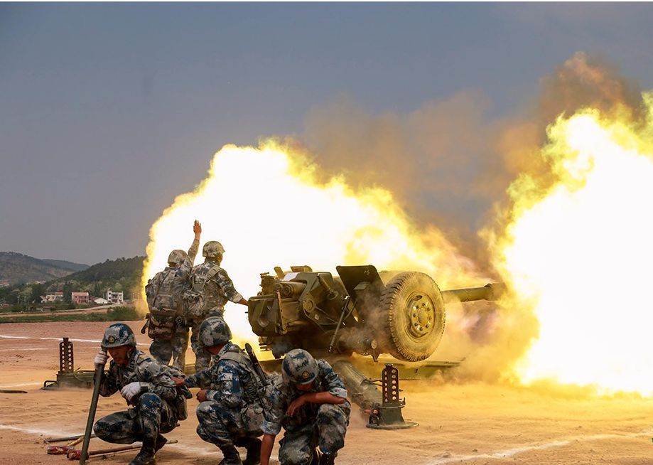 炮兵侦察兵是通过哪些手段,准确判断目标位置和射程的?