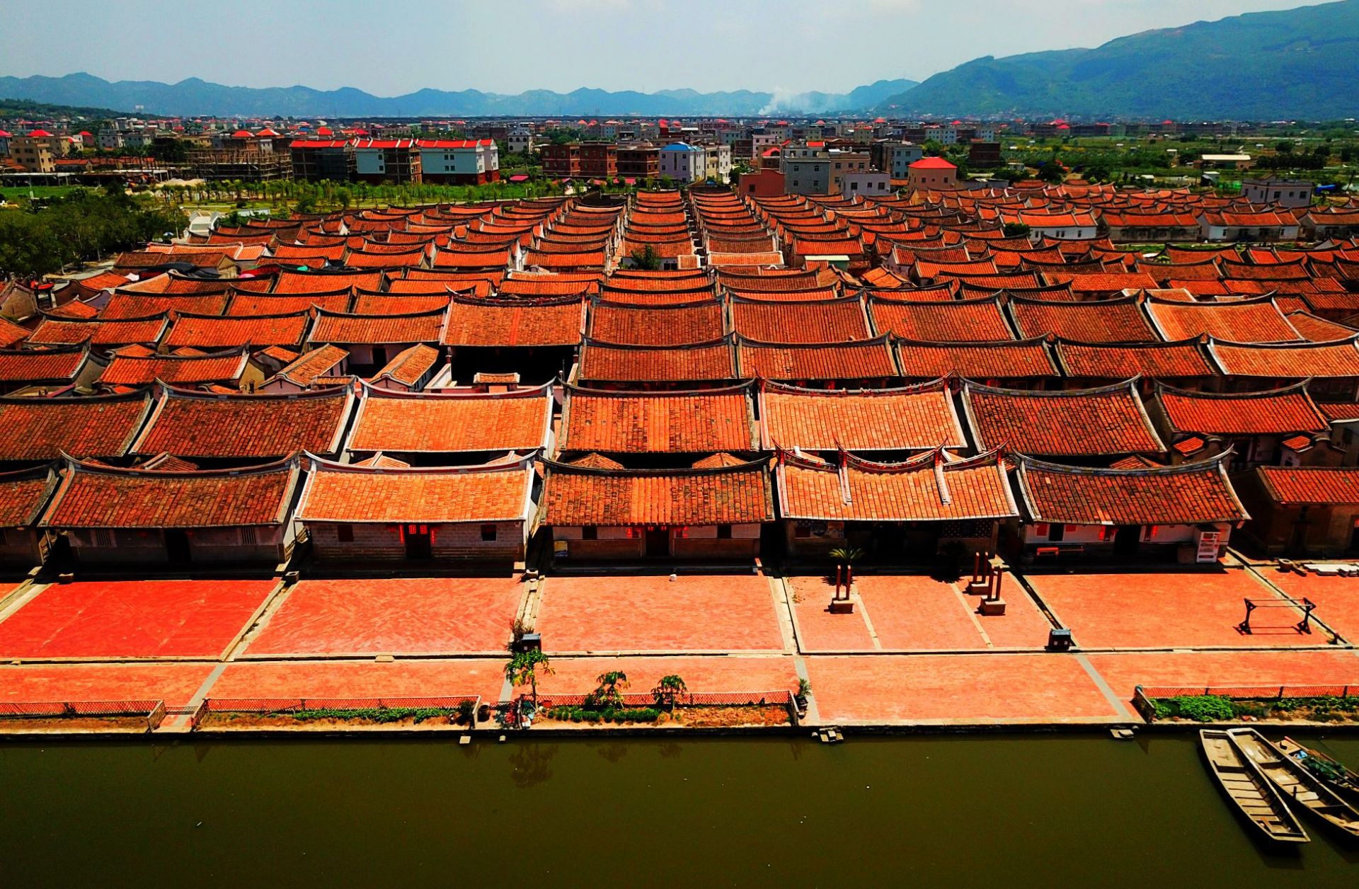 无人机航拍闽南第一村,漳州龙海埭美古村