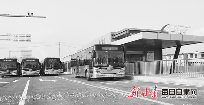 兰州brt2路公交车11月26日开通 从仁寿山前往火车站或五泉山,同站换乘