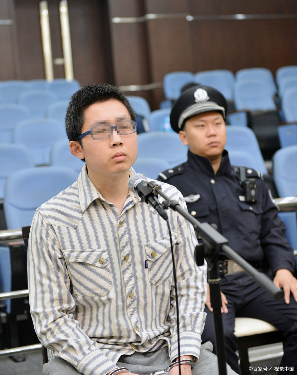 他这样法官的存在,使中国的道德水平,至少倒退了50年