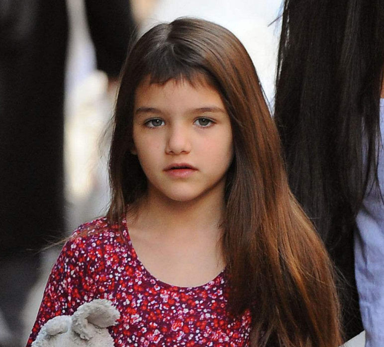 好莱坞明星宝贝:每次出街都变走t台,华服力压小七,颜值就算了