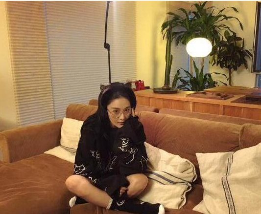 《我就是演员》张馨予豪宅古朴文艺,张钧甯豪宅装修简约大气!