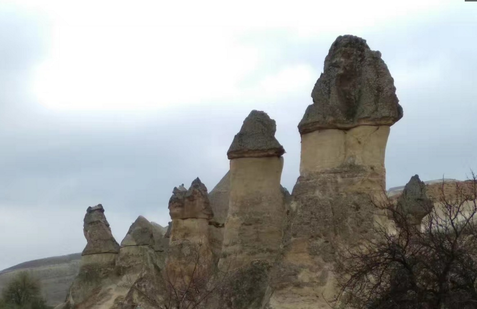 大自然界太神奇,还有像jj的山峰