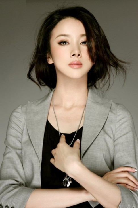 孙菲菲:五官精致,非常的漂亮