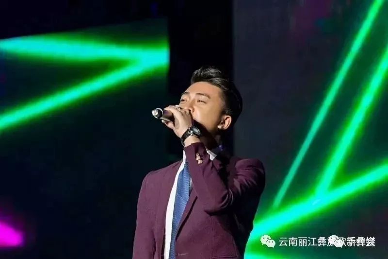 【新歌首发】吉克永都~《月亮树下》