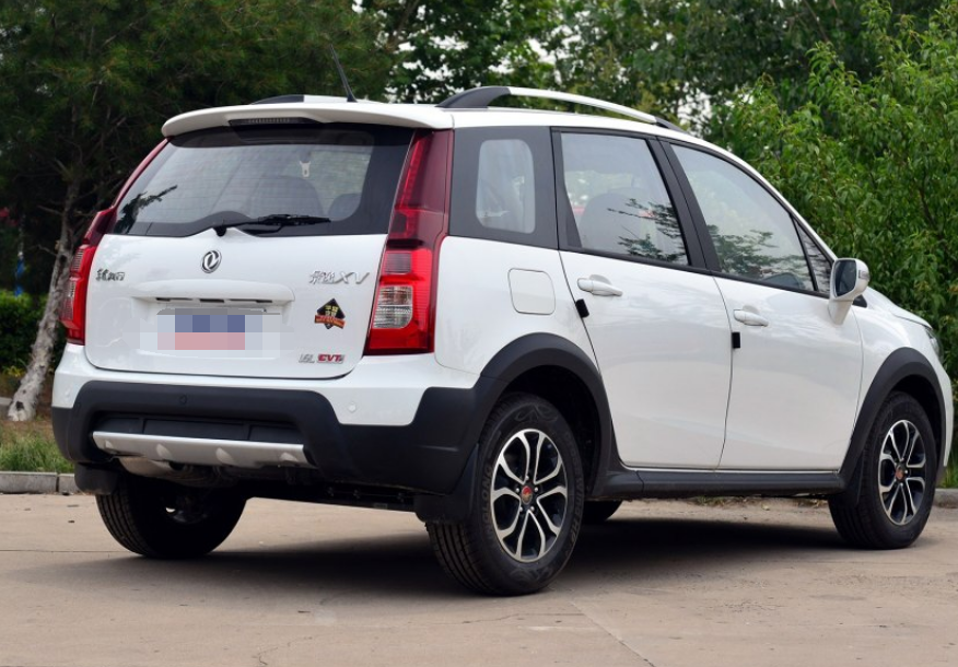 东风风行-景逸xv,很有档次的汽车,特别吸引眼球