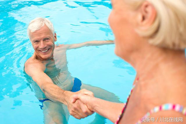 老年人冬季泡温泉养生应该避开这些误区?