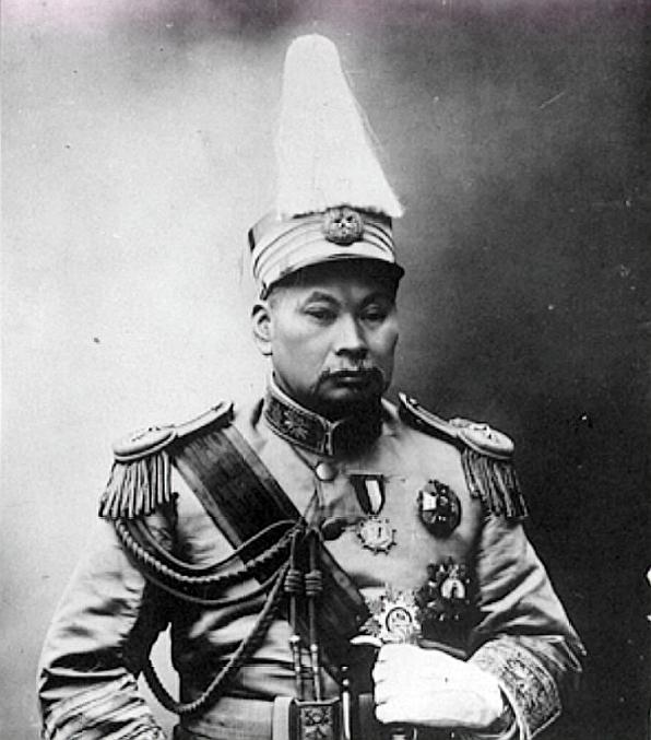 民国军阀的黑白照片,个个英气逼人,威风凛凛