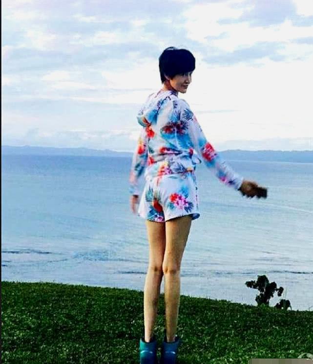 漫画腿已过时,鲍蕾的"奶油腿"才是人间极品,征服陆毅13年!